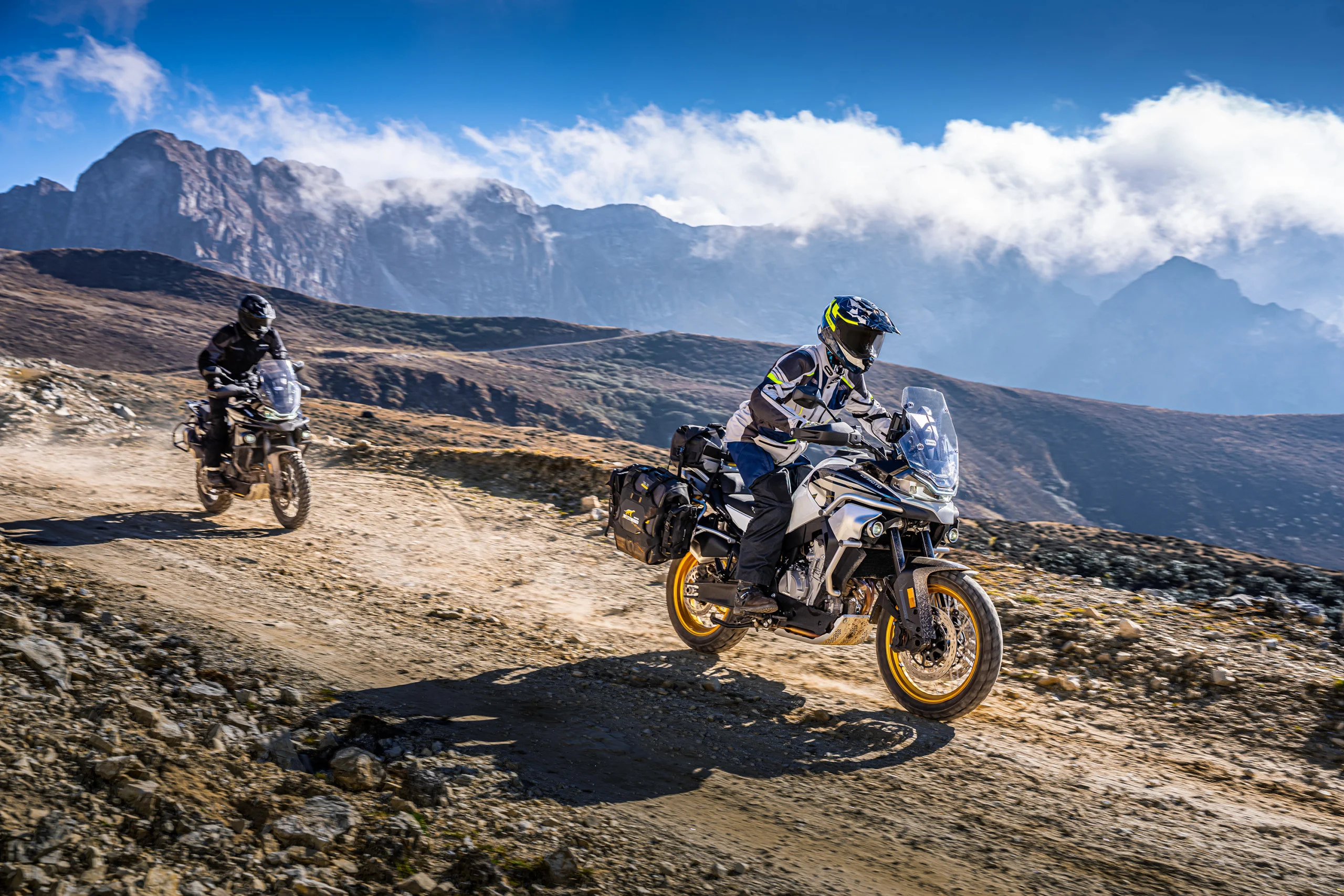 CFMOTO 800MT EXPLORE - Obrázek 2